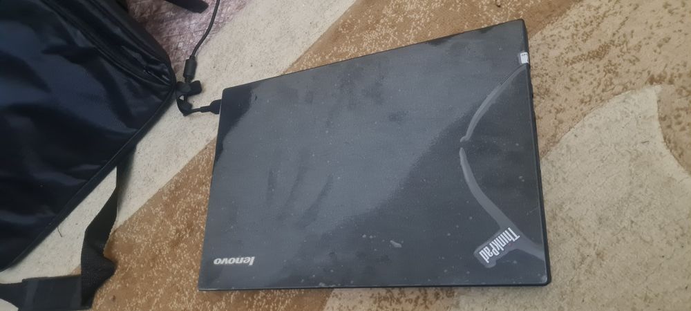 Ноутбук сатылады