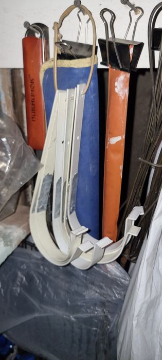 Продам кронштейн желоба