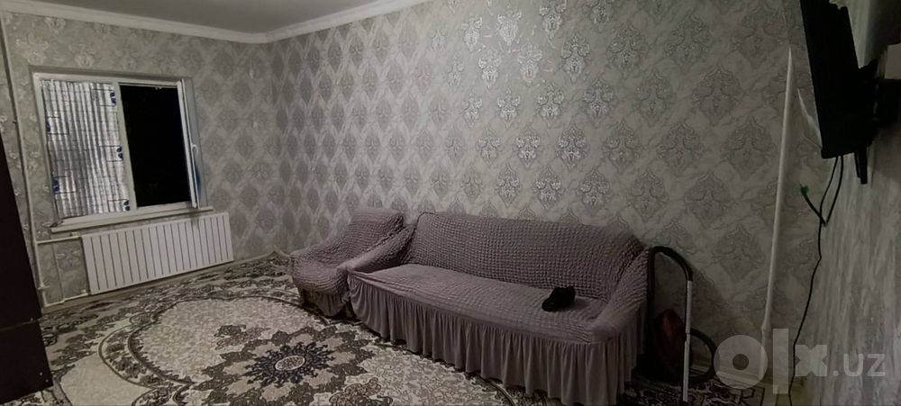 Чирчик ш. 1 м/н Октябр 1/2/4 янги планировка 40 м²