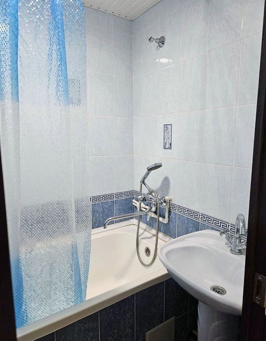 Yunusobod Abdulla Qodiriy metro