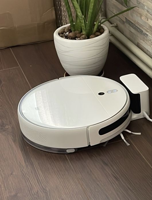 Продам Пылесос-робот Xiaomi Robot Vacuum-Mop 2
