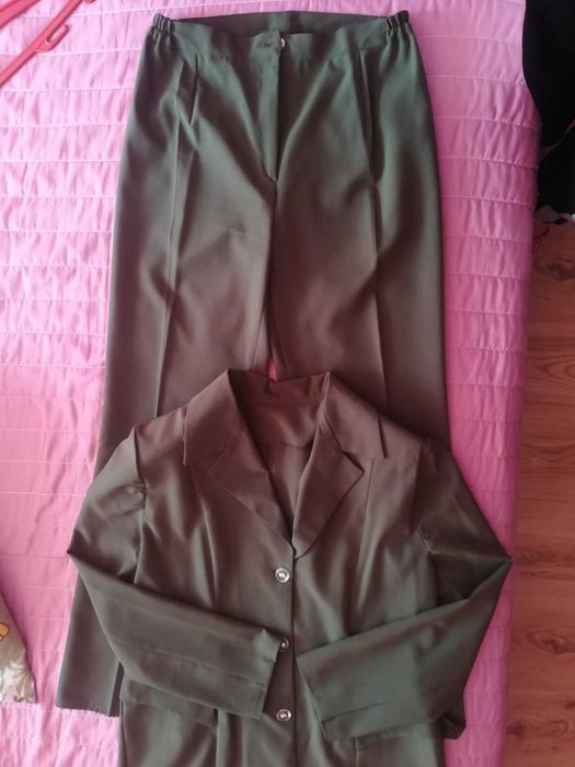 промоция!сако и панталон в приятен масленозелен цвят