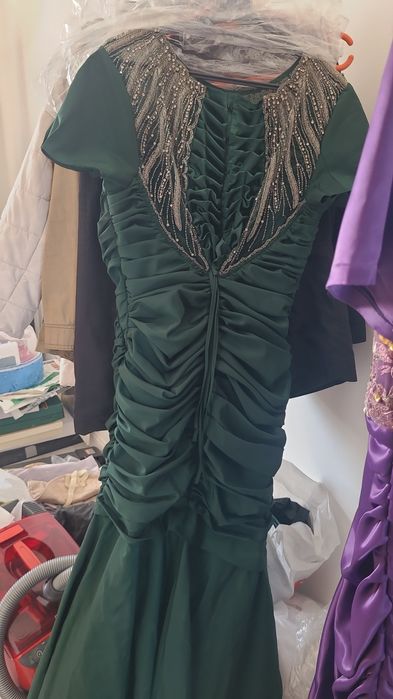 Продам платье вечернее  размер 46-48