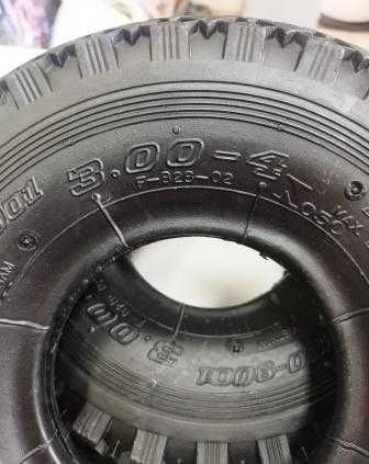 Гуми външна и вътрешна, комплект 3.00-4 TT 2PR F-828