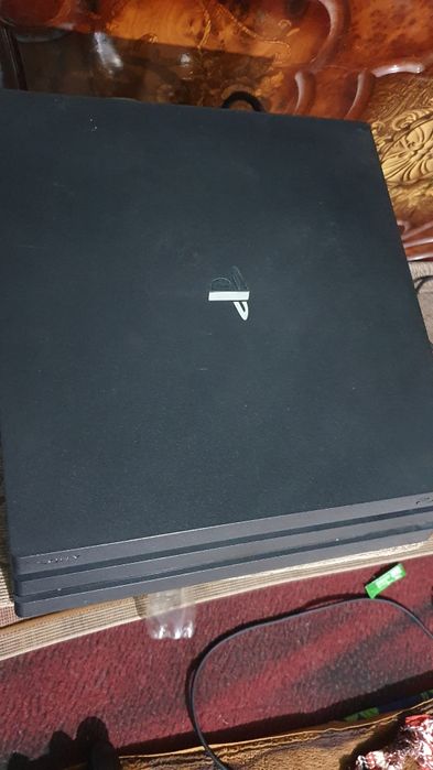 PS4 Pro 2TB (Vzlom 11.00 HEN) — Ideal holatda