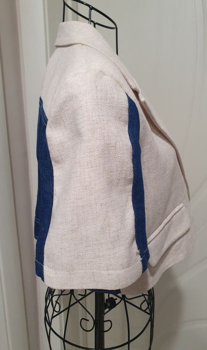 Дамско късо сако бежаво и  деним