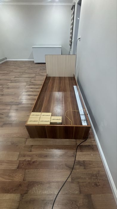 Ағаш кровать б/у