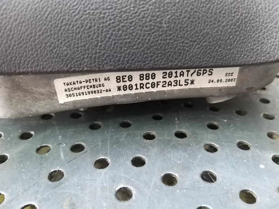 Airbag volan audi a3 8p 8e0880201at