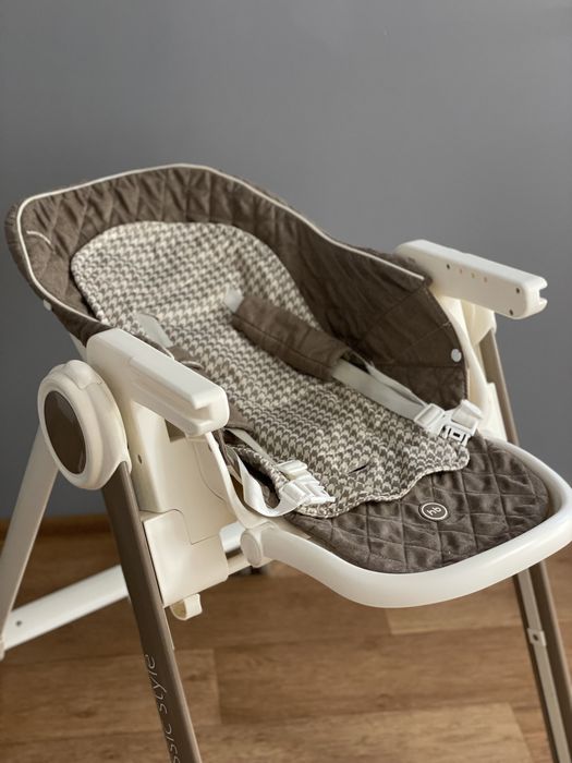 Стульчик для кормления Happybaby