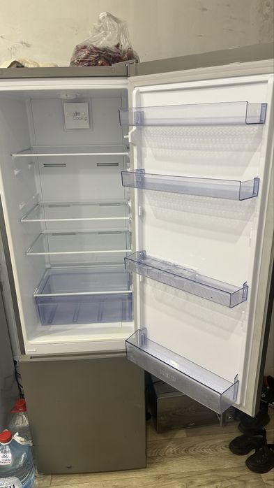 Продам холодильник