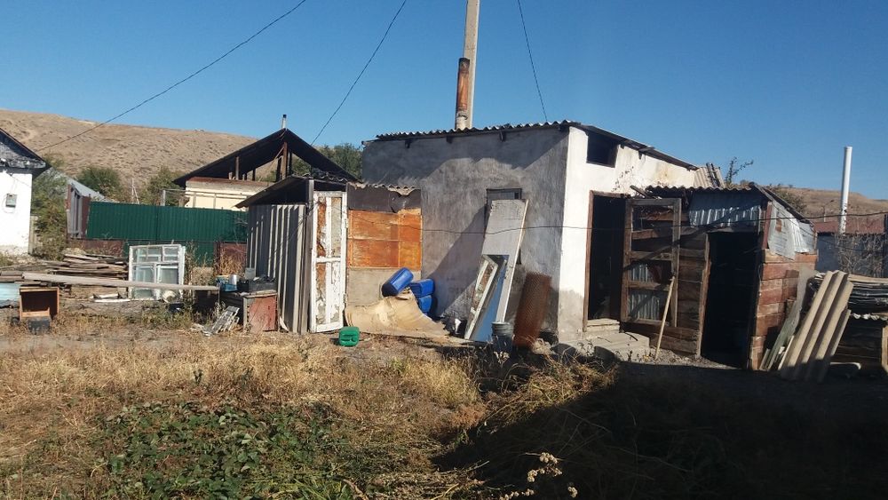 Продам дом на красный камень