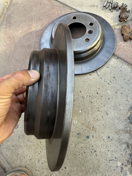 Задние тормозные диски на bmw e39