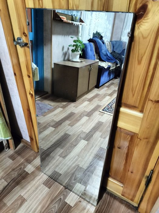 Продам зеркало 115х51