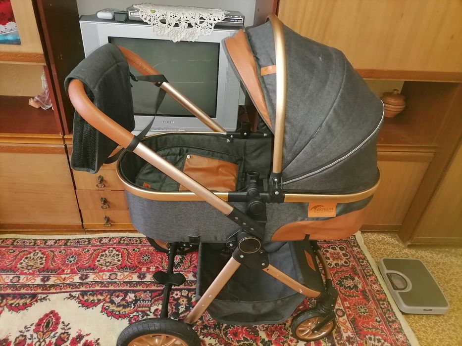Продам коляску удобная .