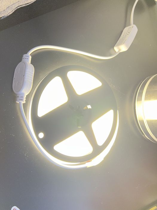 LED лента 3м Warm white 3000K 220V 9w