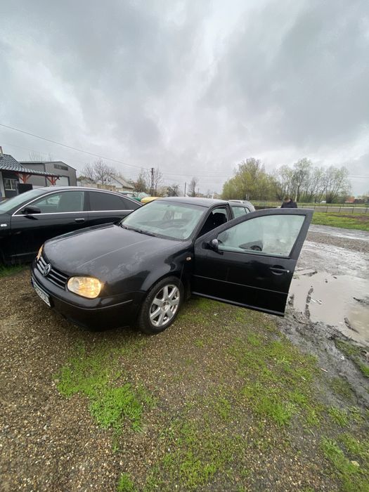 Vand golf 4 1.6 benzina