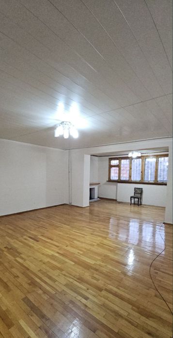 Банковская 4х комнатная 140м² кирпич