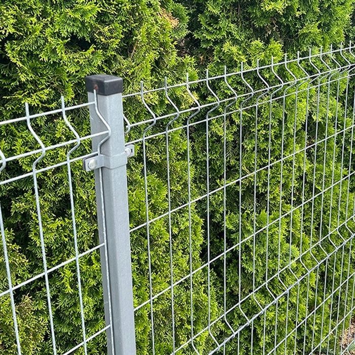 Garduri din plasa bordurată