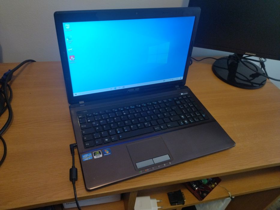 Laptop Asus i7 2670QM, 6 GB, ssd 512 GB, GT 610M