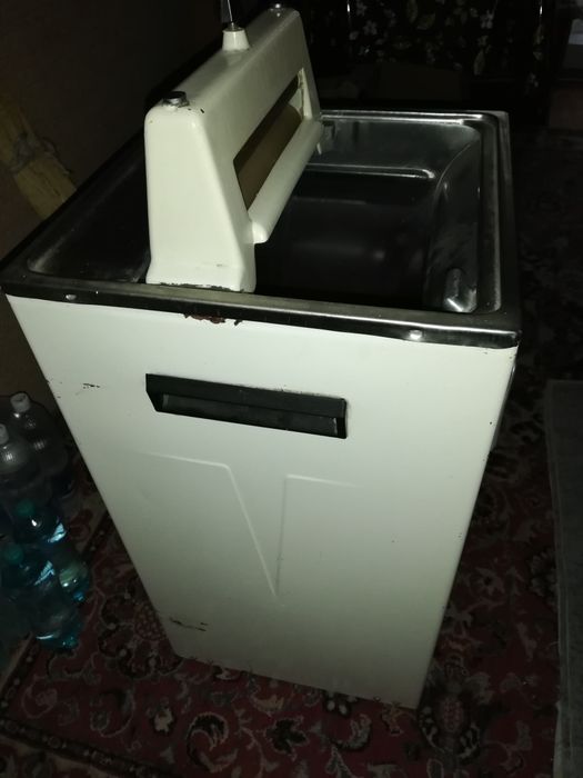 Продам стиралныи машинка Урал