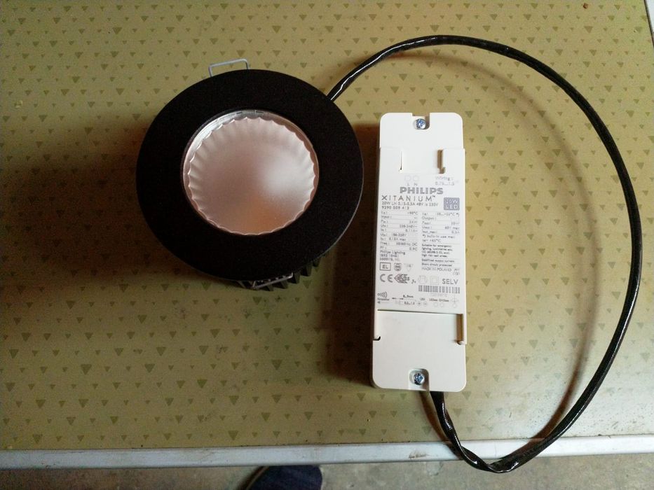 Spoturi led Philips, model 9S/927