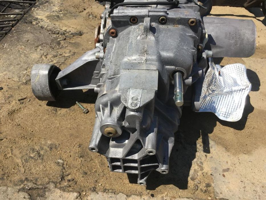 Cutie Viteze Manuala in 5 Trepte Audi A4 B5 1.8 1997 - 2001 Cod DWA