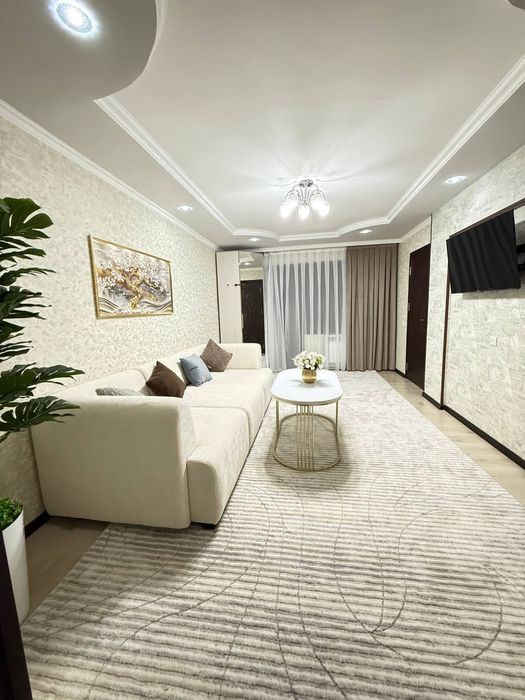 Квартира продаётся Чиланзар Актепа круг 2в3/3/4 меб тех балкон 2*6