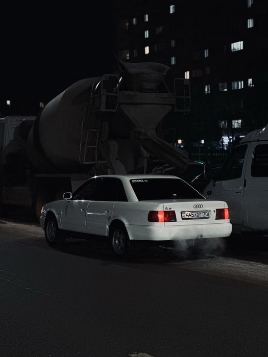 Ауди а6 с4 белый 1996