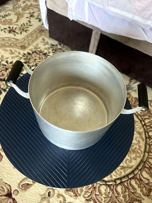 Кастрюли алюминиевые