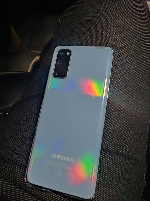 Srochni sotiladi samsung s20 256.G5