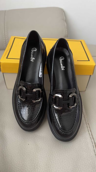 Pantofi \ Loafers • Bambi • Nr. 38 EU