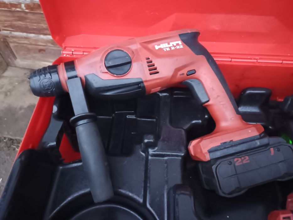 Set hilti nuron. Flex ag 5d, filetanta s4 și rotopercutor te2 ,