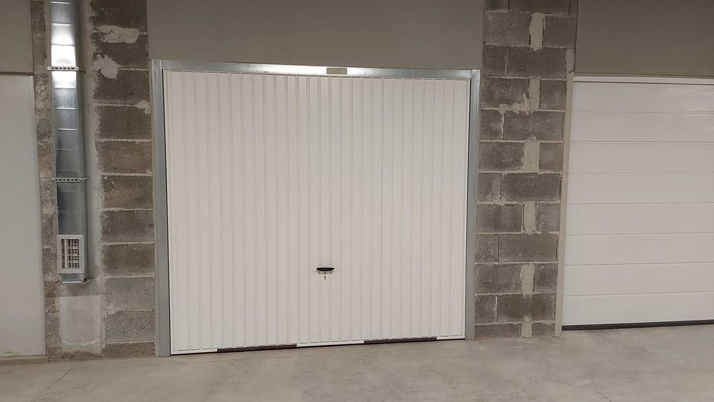 Дава се под наем Гараж / Паркомясто в София, Дружба 2 - 25 кв.м за 153 € - Снимка #1