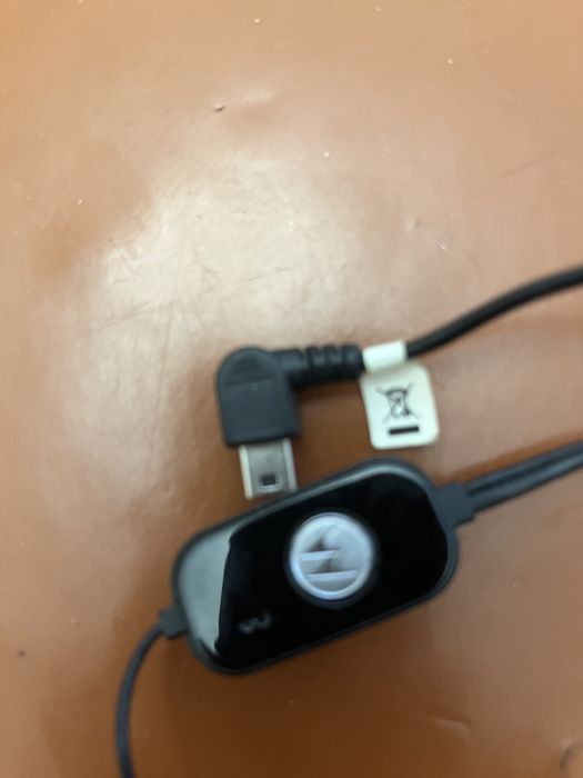 Продам наушники,б/у