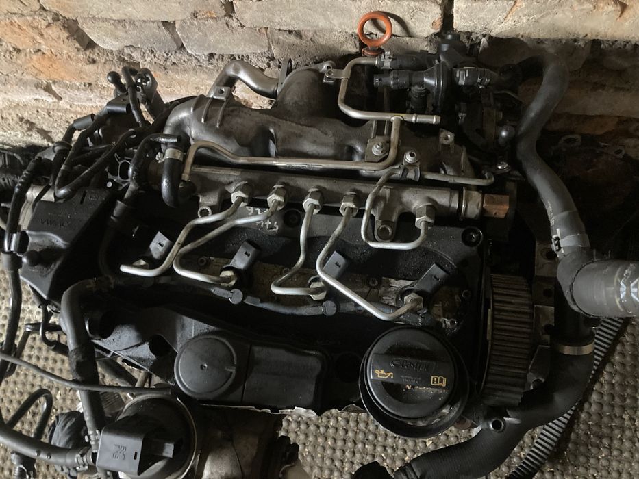 Turbina injectoare egr ambreaj clapeta piese motor  20 tdi euro 5