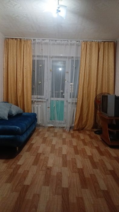 Сдам 1 комн квартиру на длительный срок. Район 6 школы.