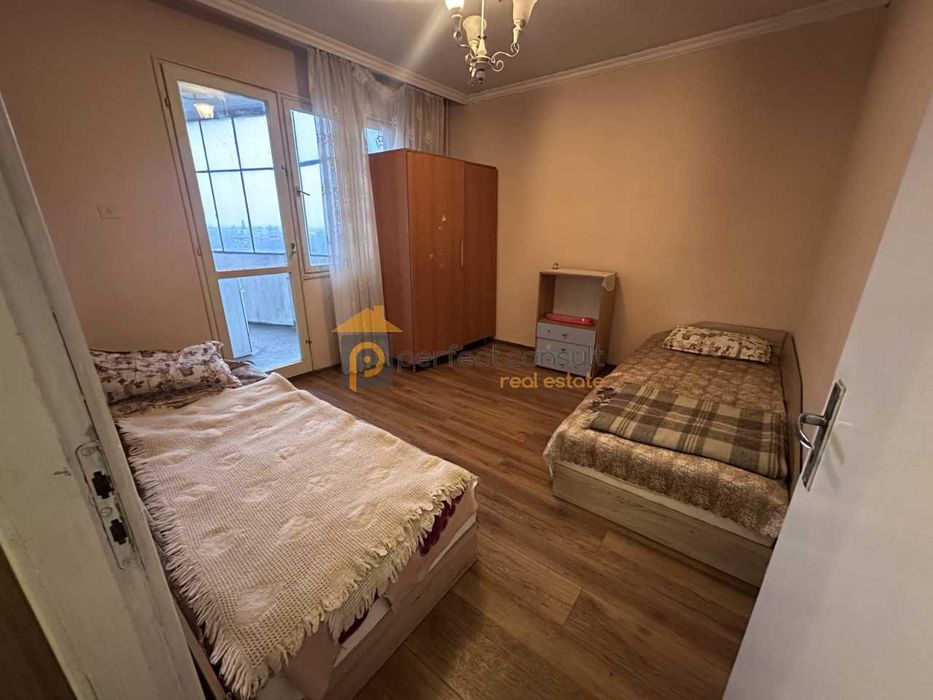 Дава се под наем Тристаен апартамент в Пловдив, Христо Смирненски - 100 кв.м за 465 € - Снимка #3