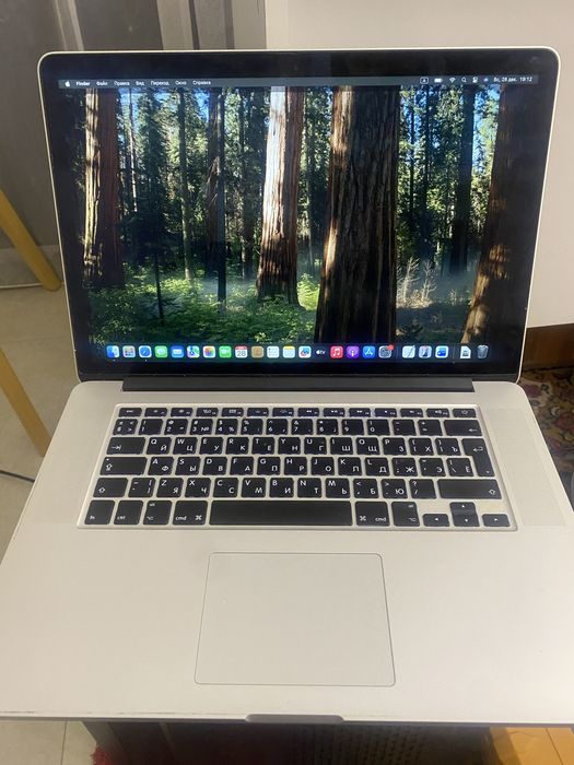 Macbook 15.6 retina