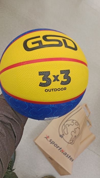 Баскетбольный мяч