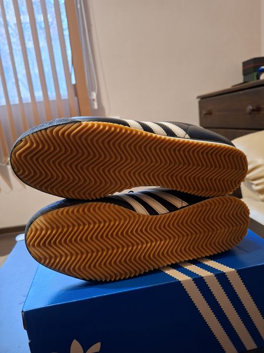 Маратонки Adidas