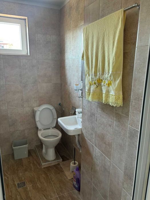 Дава се под наем Двустаен апартамент в Бургас, Славейков - 75 кв.м за 325 € - Снимка #5