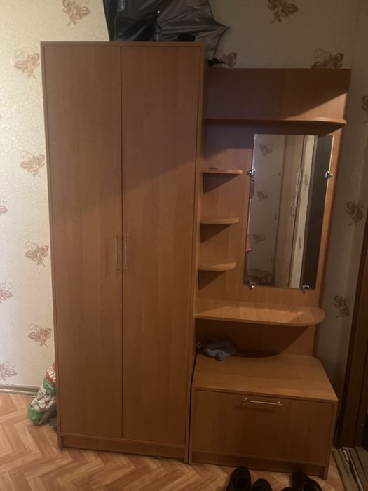 Продам стенка 30000тг