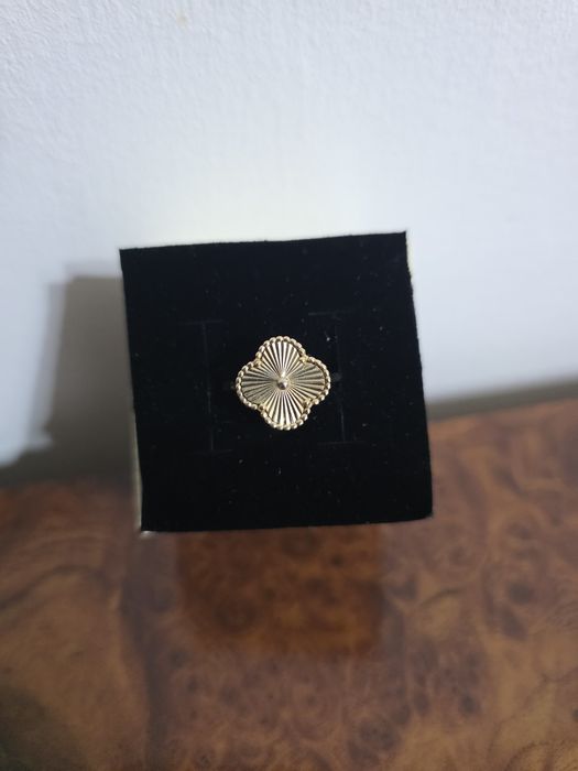 Серьги и кольцо золотые