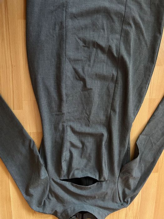 Rochie zara gri cu patretele cu slit cut out decolteu marime S