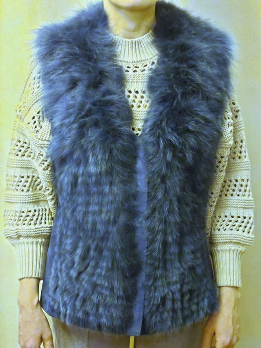 Жилет меховой, разм 42-44