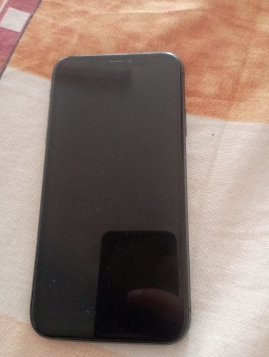 iPhone 11 simplu
