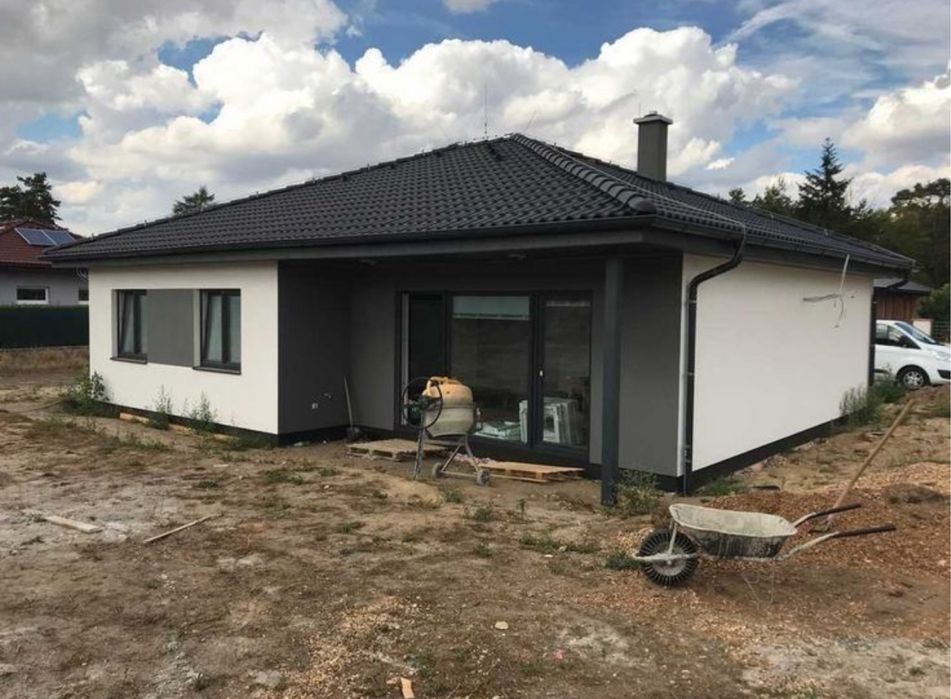 Case pe structura metalica la super pret