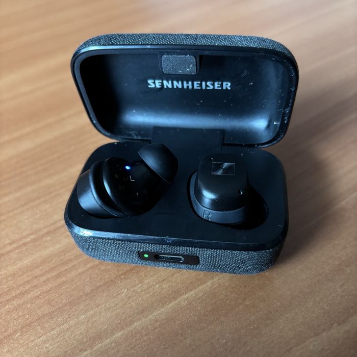 Casti Sennheiser Momentum True Wireless 3 Black