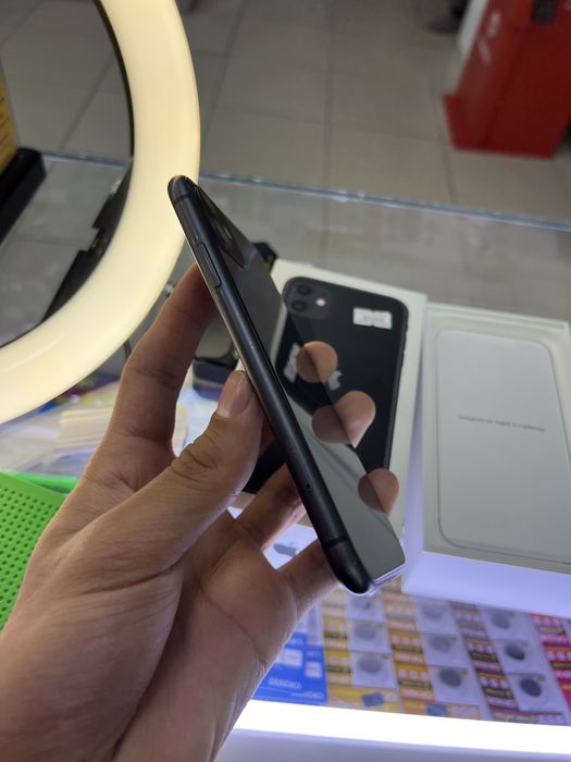 iPhone 11 64Gb в идеальном состоянии!