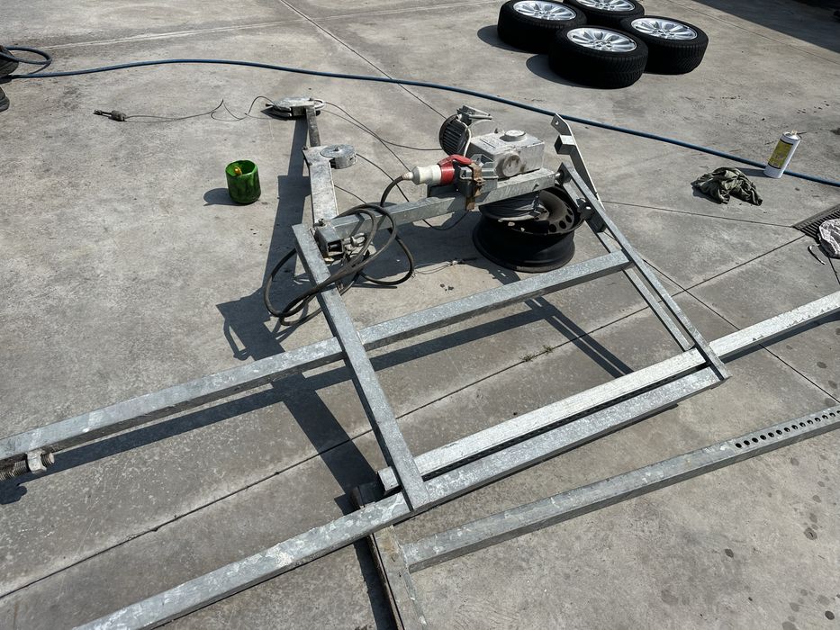 Macara construcții cu troliu , electropalan